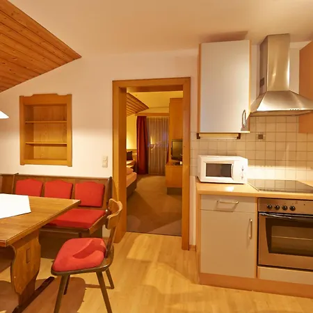 Apartments Neue Post Filzmoos Room photo
