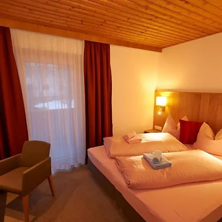 Apartments Neue Post Filzmoos Room photo