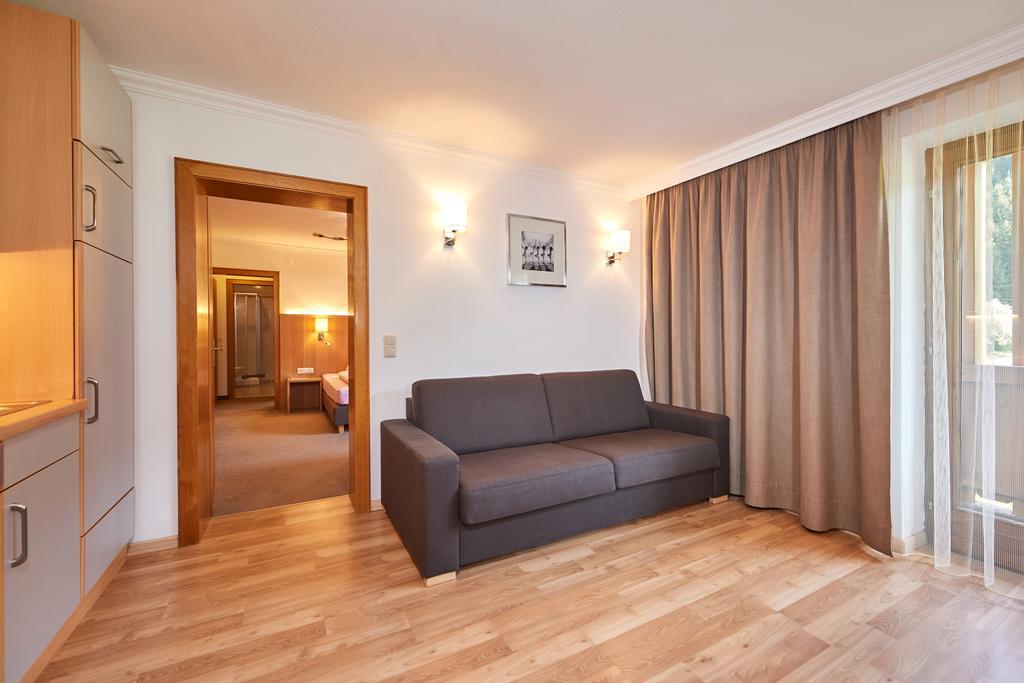 Neue Post Apartment